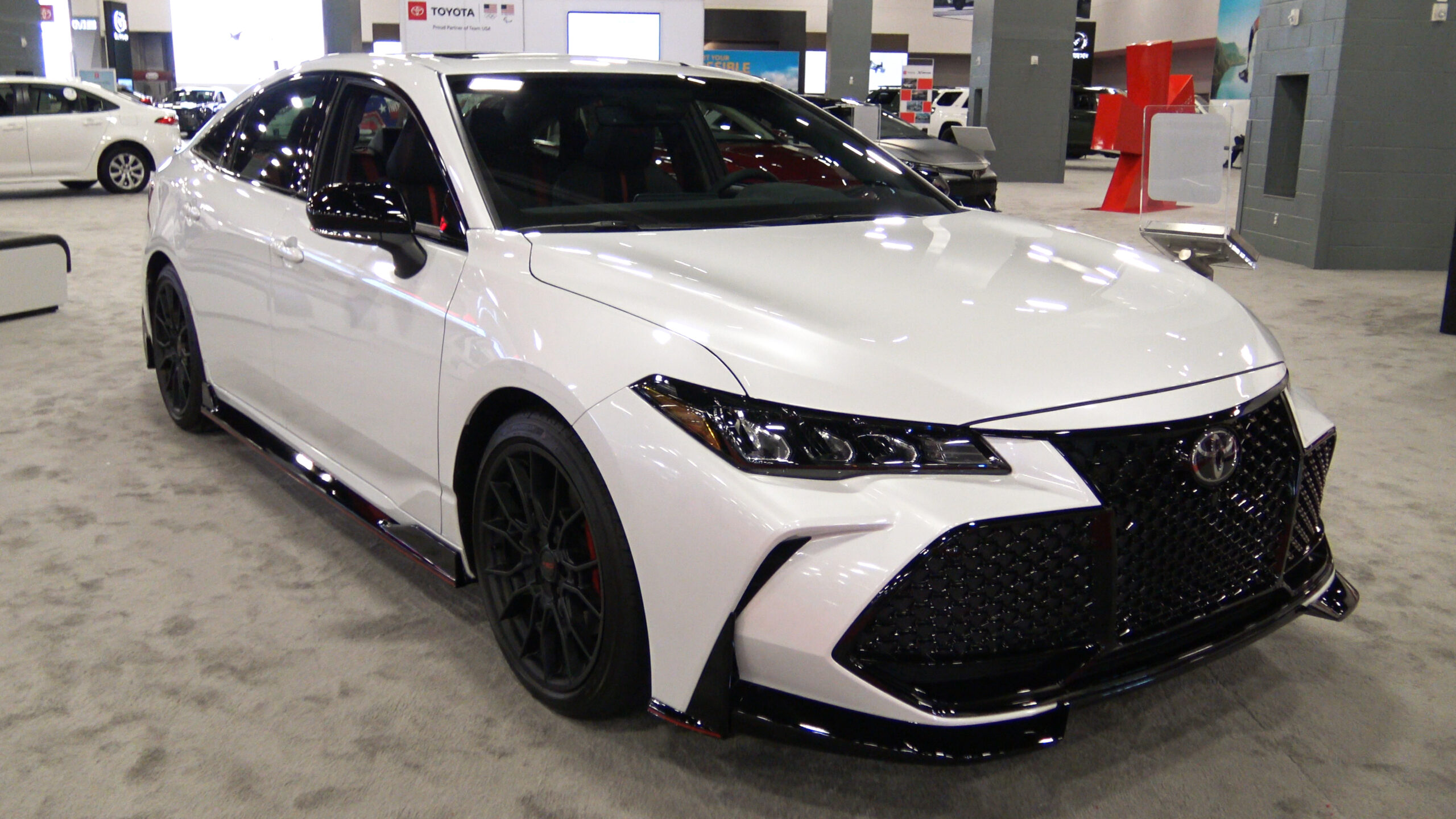 2020 Toyota Avalon TRD in silver