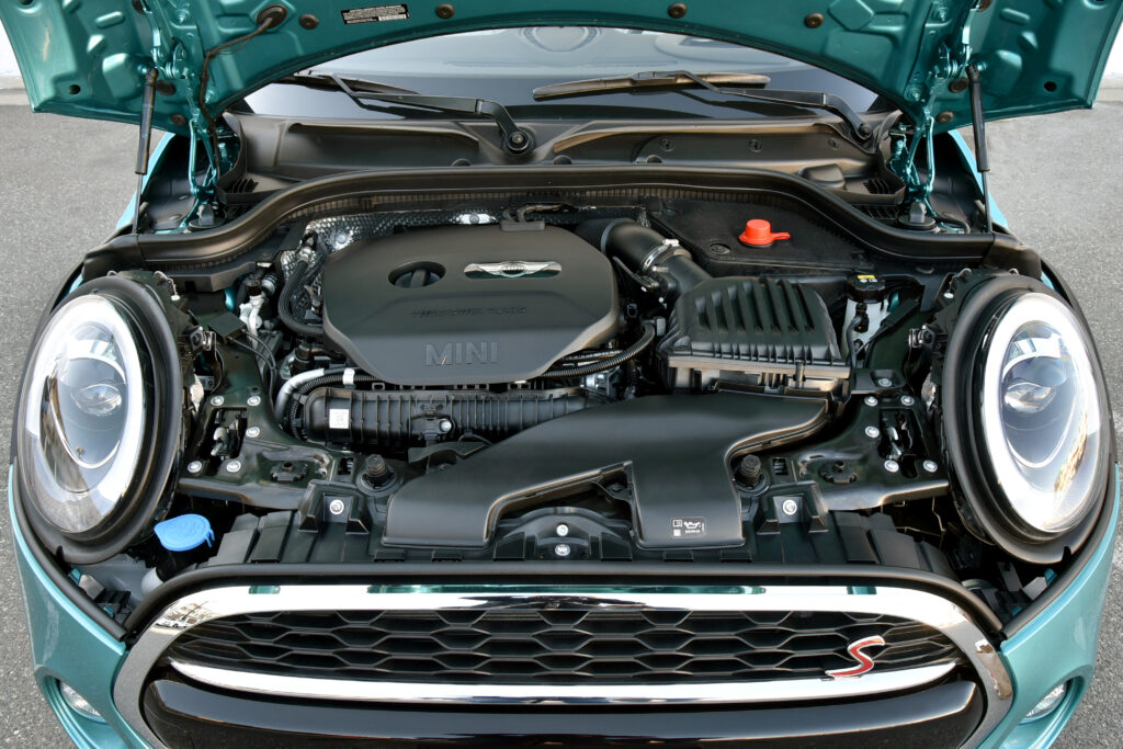 2021 Mini Cooper S Engine - 2.4L Turbo